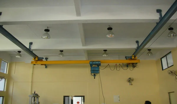 7 T Under Slung Cranes